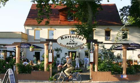 Kartoffelgasthaus & Pension Knidle Lübbenau Eksteriør bilde